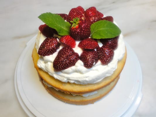 “Trionfo di Fragole” Strawberry and Cream Cake
