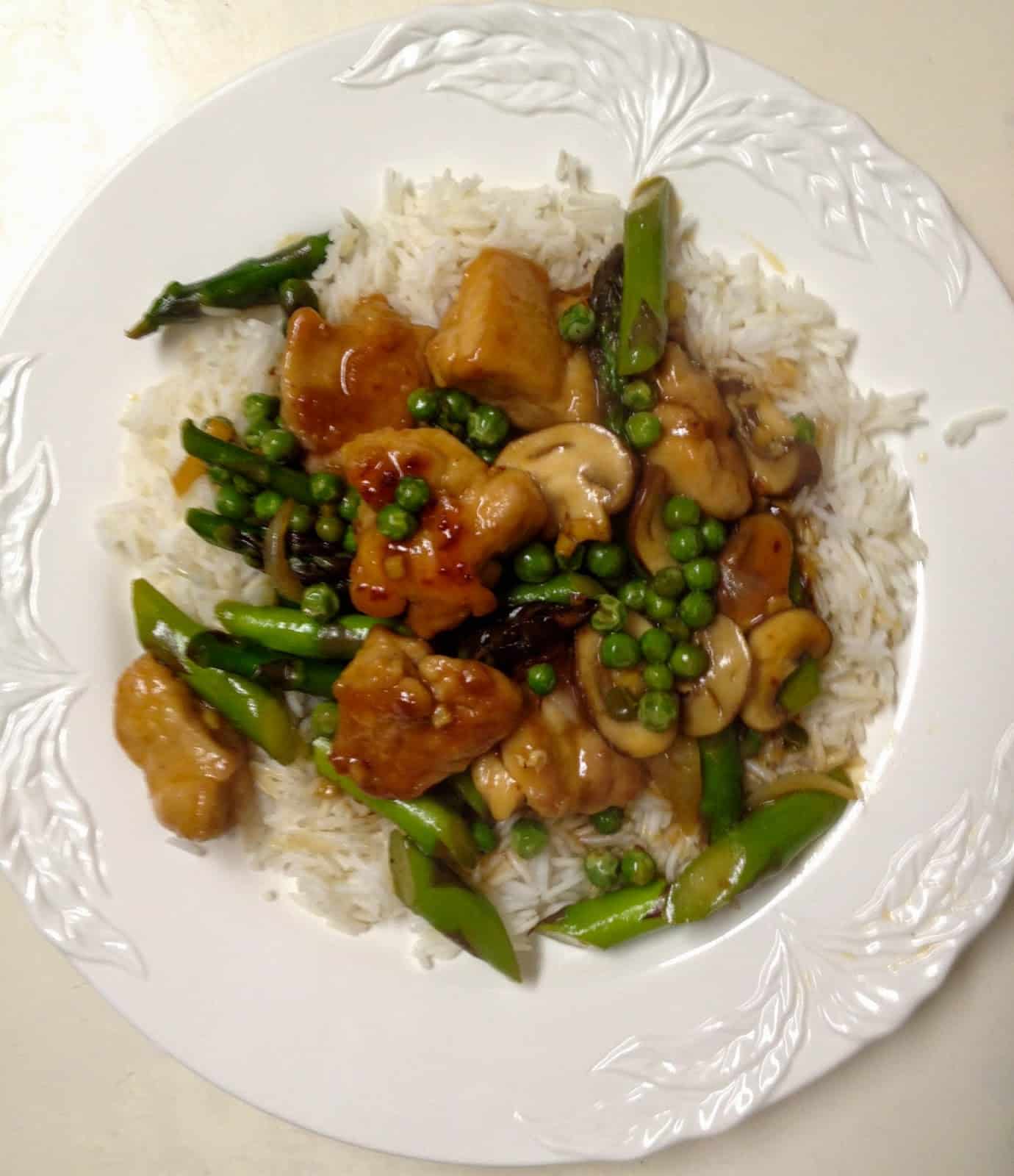 Ginger Chicken Stir-Fry with Asparagus, Peas and Cremini Mushrooms