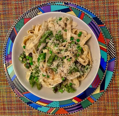 Melissa Clark’s Pasta Primavera With Asparagus and Peas