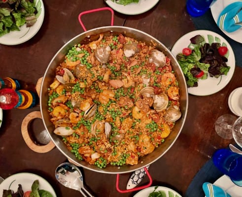 PAELLA, PERFECT FOR SUMMER ENTERTAINING