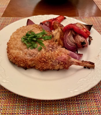 Cheddar-Crusted Pork Chops With Apples, Red Onions and Red Peppers