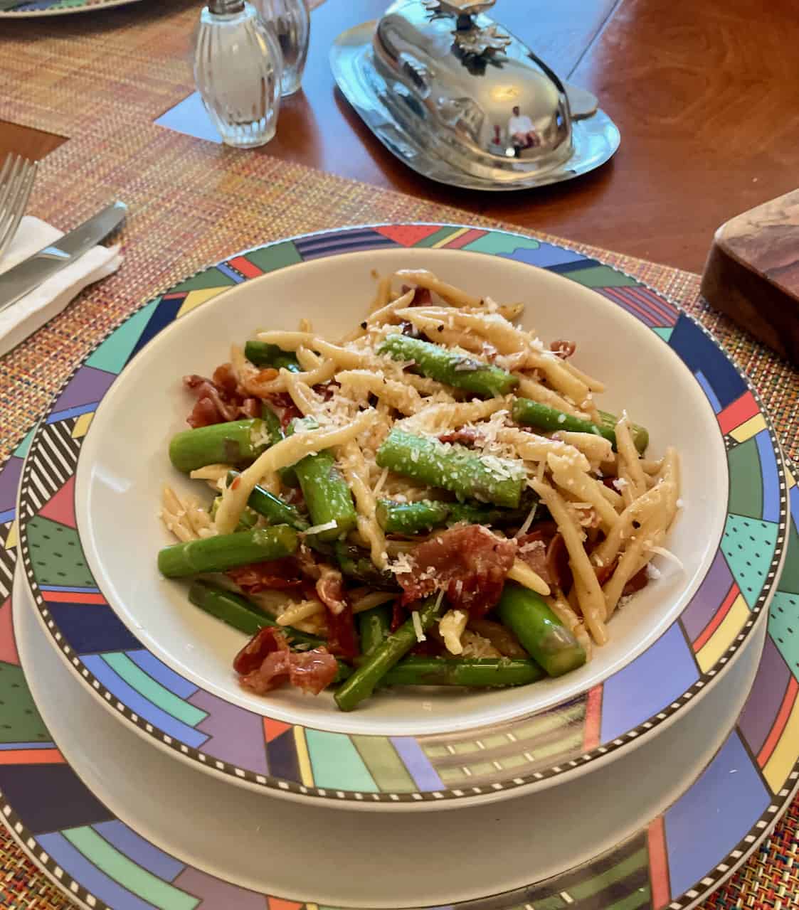 Pasta with Crispy Prosciutto and Spring Asparagus