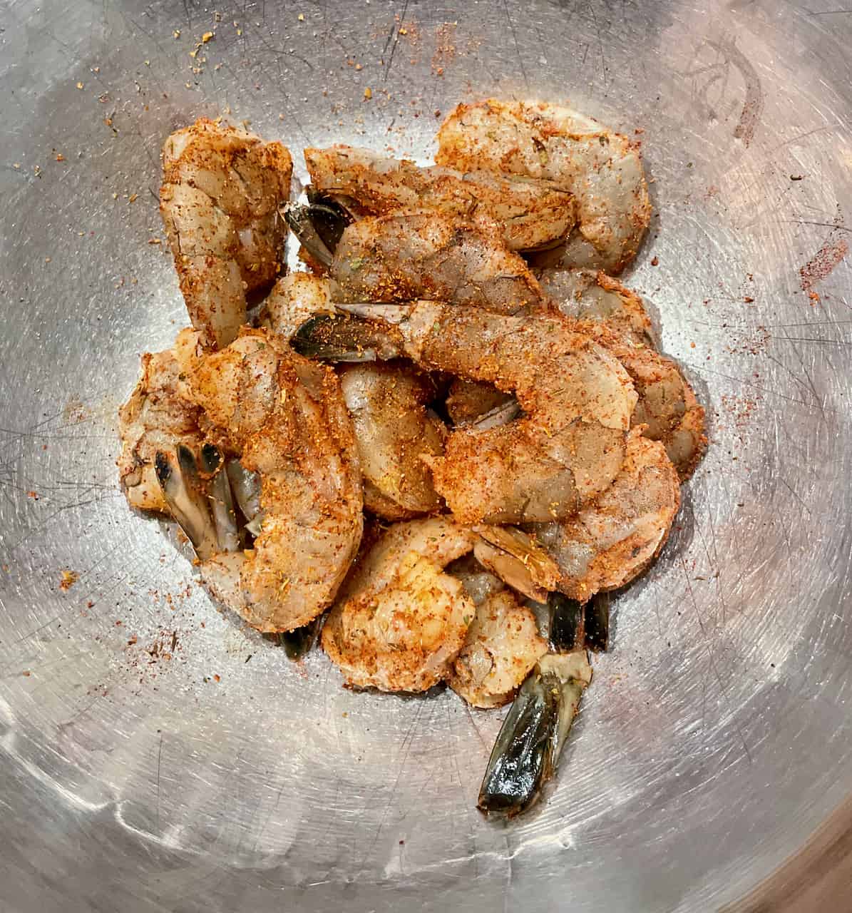 Effortless Shrimp and Grits C H E W I N G T H E F A T