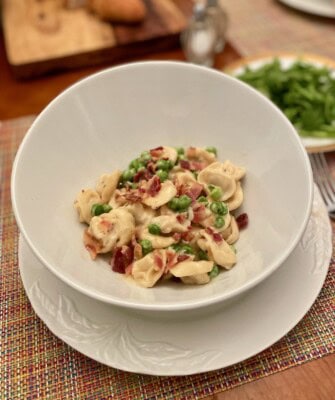FOOD IN A FLASH*: ONE POT TORTELLINI WITH BACON AND PEAS